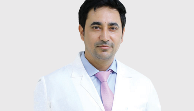 Dr Ashwani Kumar Sharma surgical oncologist and robotic surgeon in New Delhi